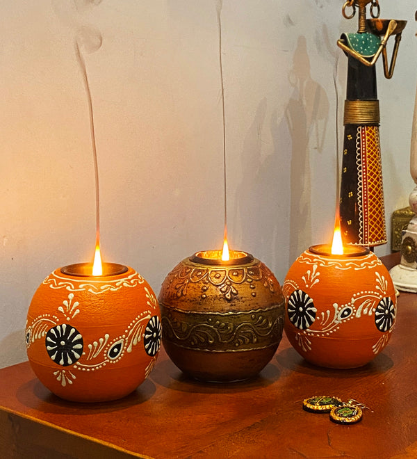 Multicolored Wooden Tea Light Holder (Set Of 3) 
